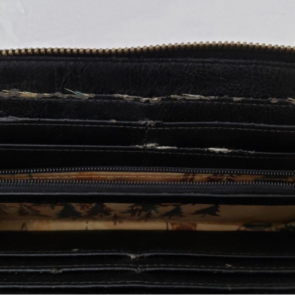 Star Wars Loungefly Ewok Printed
Faux Leather Top Zip Wallet Purse. - Picture 4 of 10